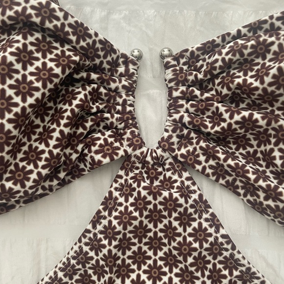 Swimsuit by CupShe. One piece swimsuit. SZ large - Picture 3 of 4